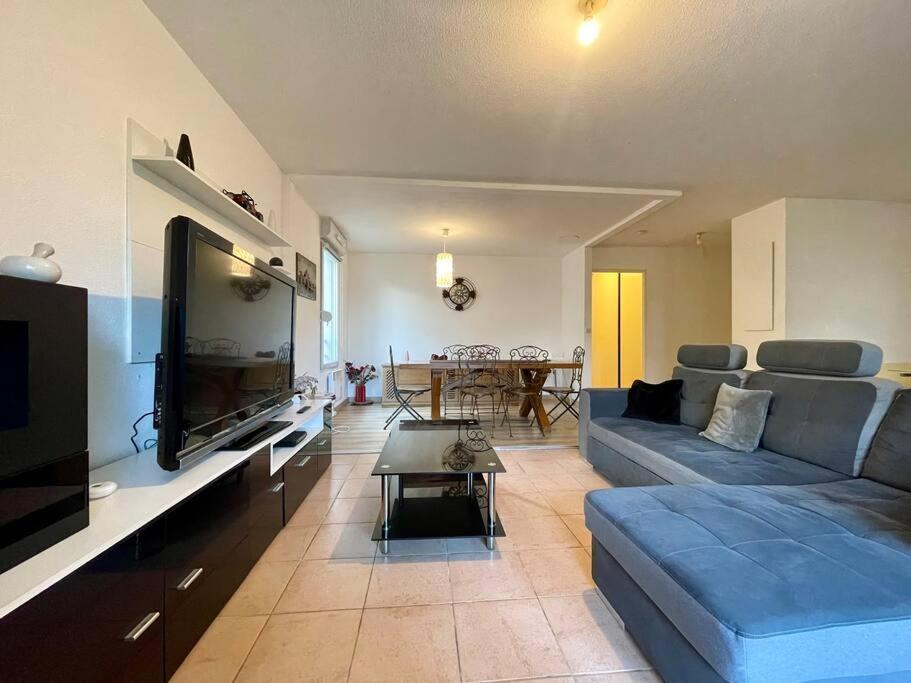L'Appartement Michelet - Parking Prive Et Gratuit - 2Km Cite Medievale Carcassonne Exterior foto